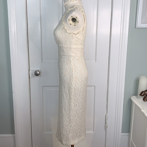 SHOSHANNA SLEEVELESS CREAM LACE MIDI SHEATH DRESS - Picture 6 of 13
